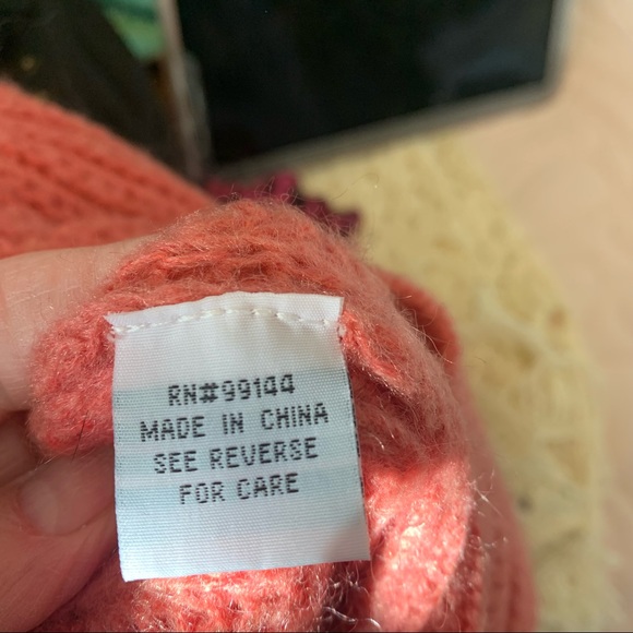 .OUNCE button down sweater size S light rust color semi-cropped v-neck - Picture 12 of 13